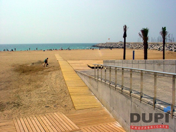 Pasarelas de madera para playa